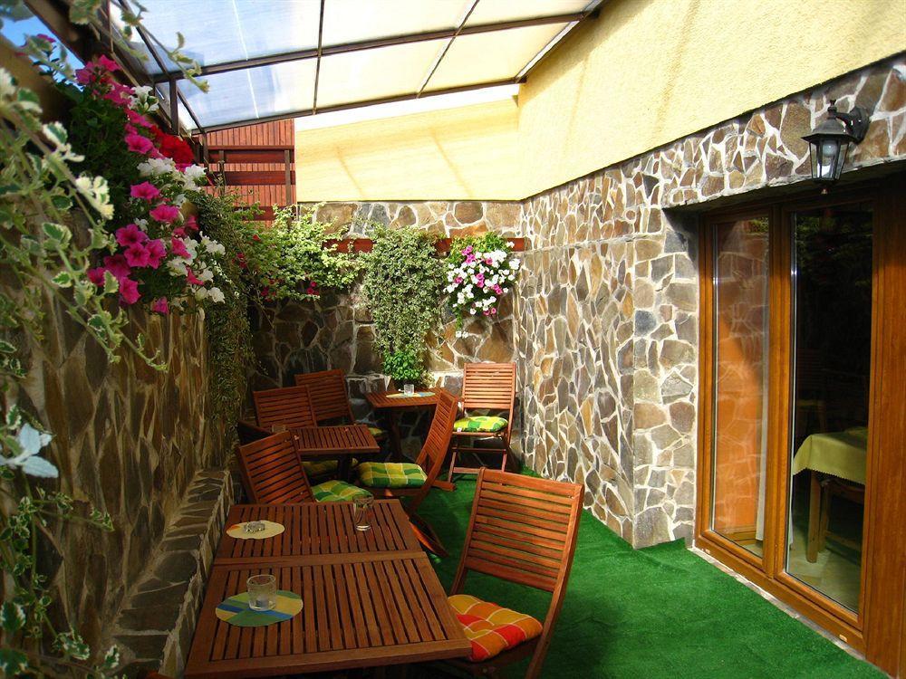 Wellness Penzion Vila Mery Poprad Exterior photo