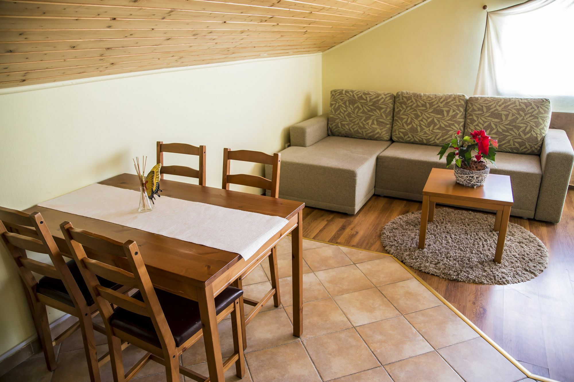 Wellness Penzion Vila Mery Poprad Exterior photo
