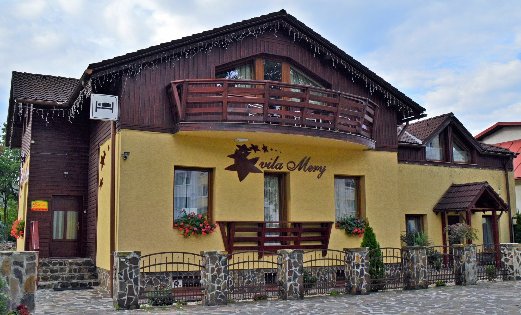 Wellness Penzion Vila Mery Poprad Exterior photo