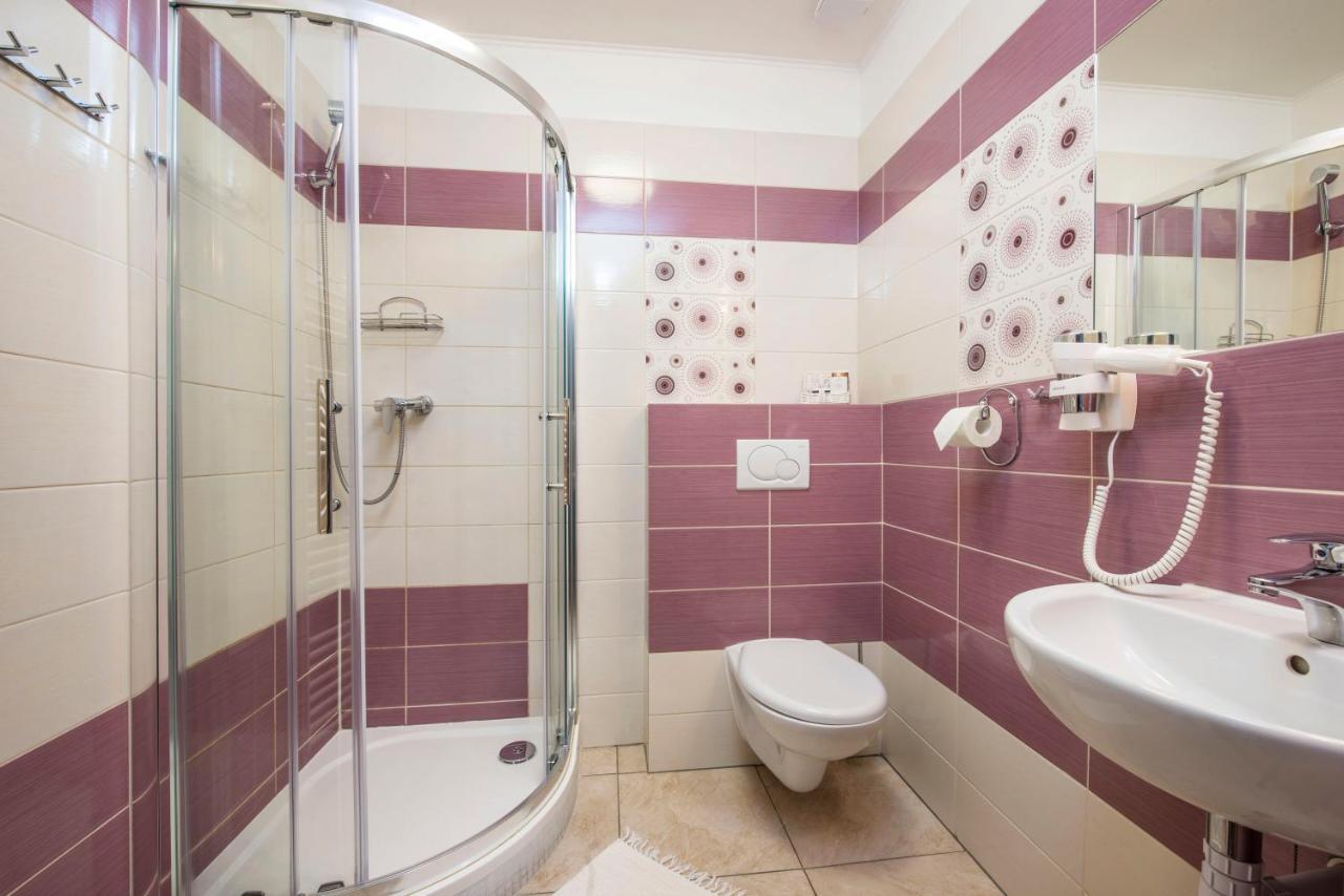 Wellness Penzion Vila Mery Poprad Exterior photo